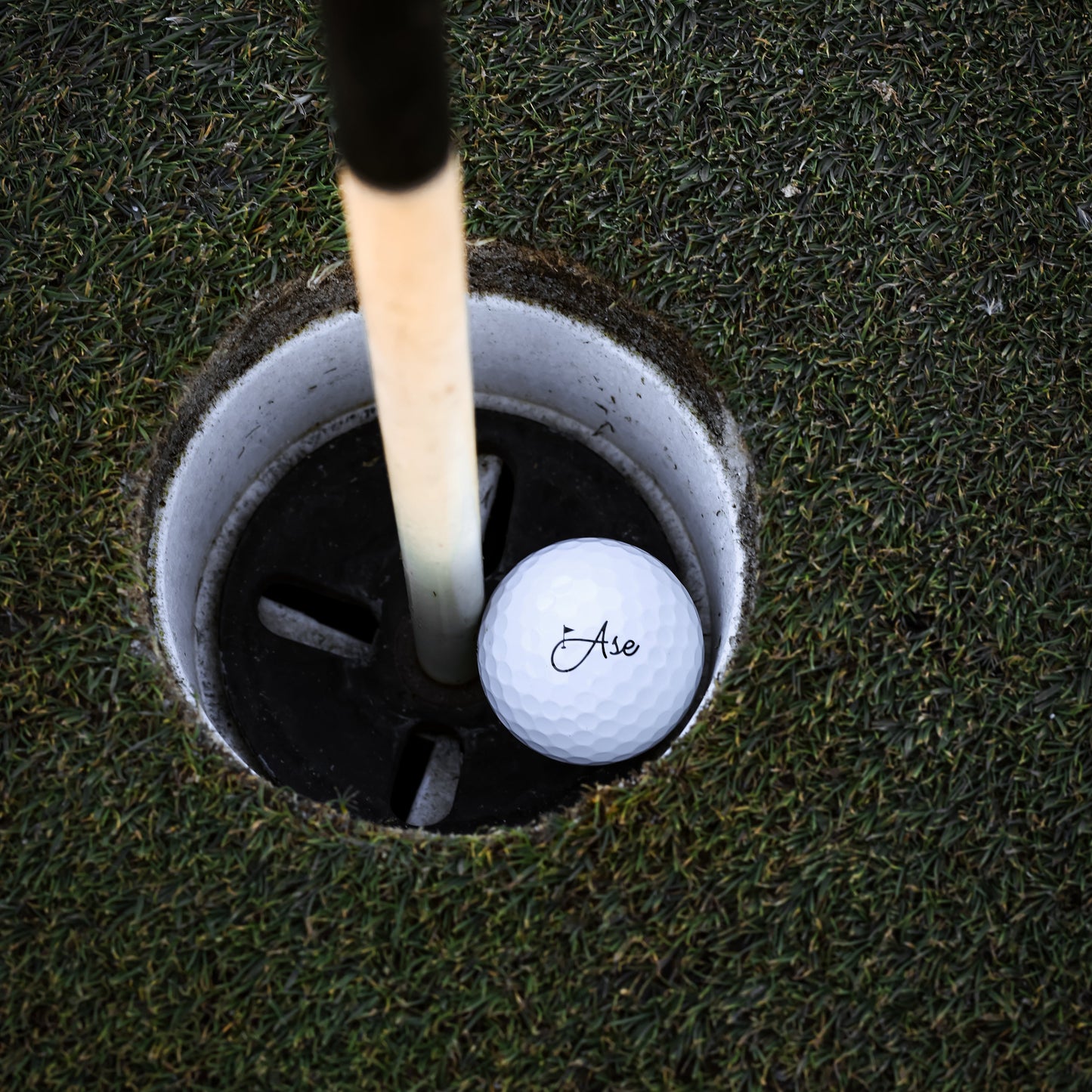 Ase Pure+ Golf Ball