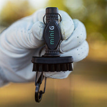 Load image into Gallery viewer, Grooveit miniG – Compact Dry Golf Brush