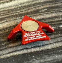 Load image into Gallery viewer, Scotty Cameron Red Aero Alignment Tool Putting Set
