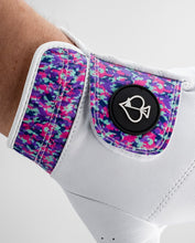 Load image into Gallery viewer, Premium Tour Glove - Vivid Camo
