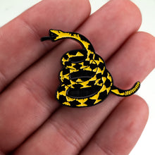 Load image into Gallery viewer, Don&#39;t Tread on Me Ball Marker
