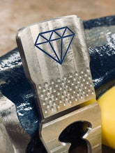 Load image into Gallery viewer, Diamond Concept Divot Tool
