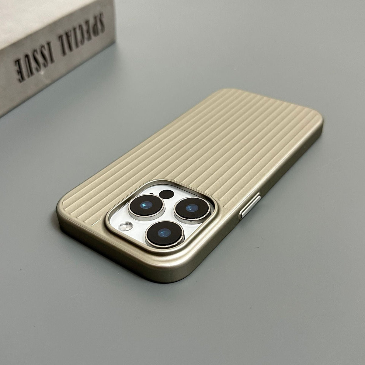 iPhone Corrugated Reflective Magnetic Phone Case