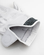 Load image into Gallery viewer, Premium Tour Glove - Elephant Print
