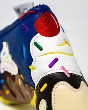 Load image into Gallery viewer, Banana Split - Blade Putter Cover
