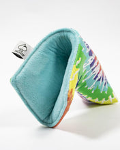 Load image into Gallery viewer, Puff Puff Putt - Blade Putter Cover
