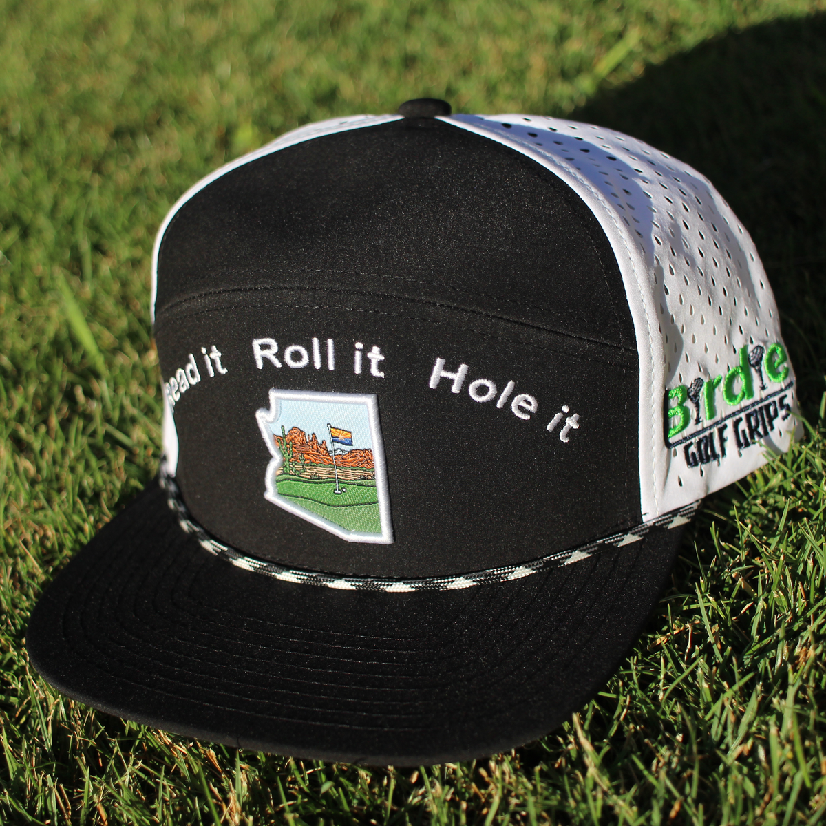 Read It. Roll It. Hole It. Performance Golf Hat