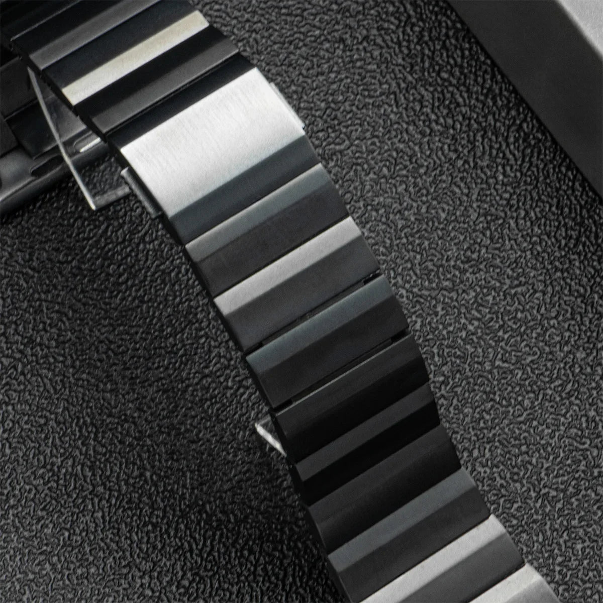 Titanium Magnetic Band for Apple Watch Ultra 1/2/3/4 49mm | Series 10/11/12 42/44/45/46mm