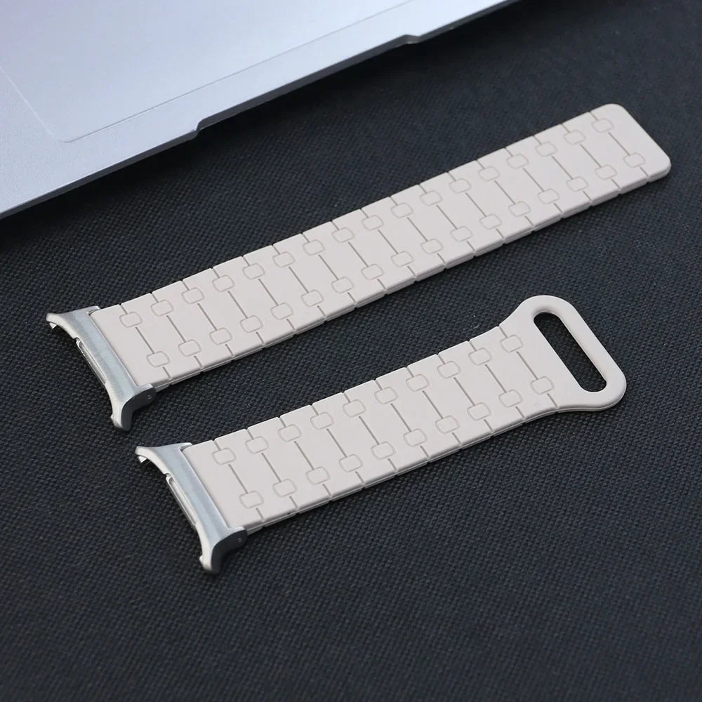 Samsung Galaxy Silicone Link Watch Band – Magnetic for Ultra/Ultra2/Watch8/Watch8 Classic/Watch9