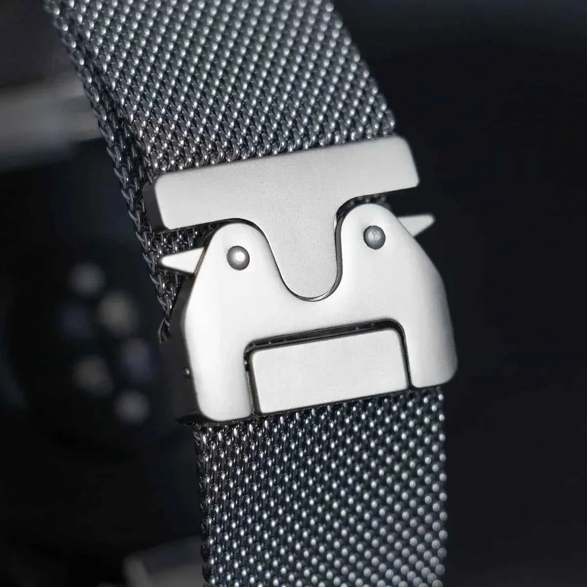 Metal Parachute Buckle Watch Strap – 20mm/22mm | Huawei GT5/GT4/GT3 & Samsung Galaxy