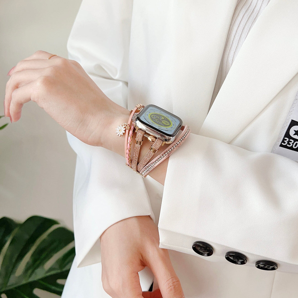 Genuine Leather Apple Watch Bands - Elevate Your Style and Comfort