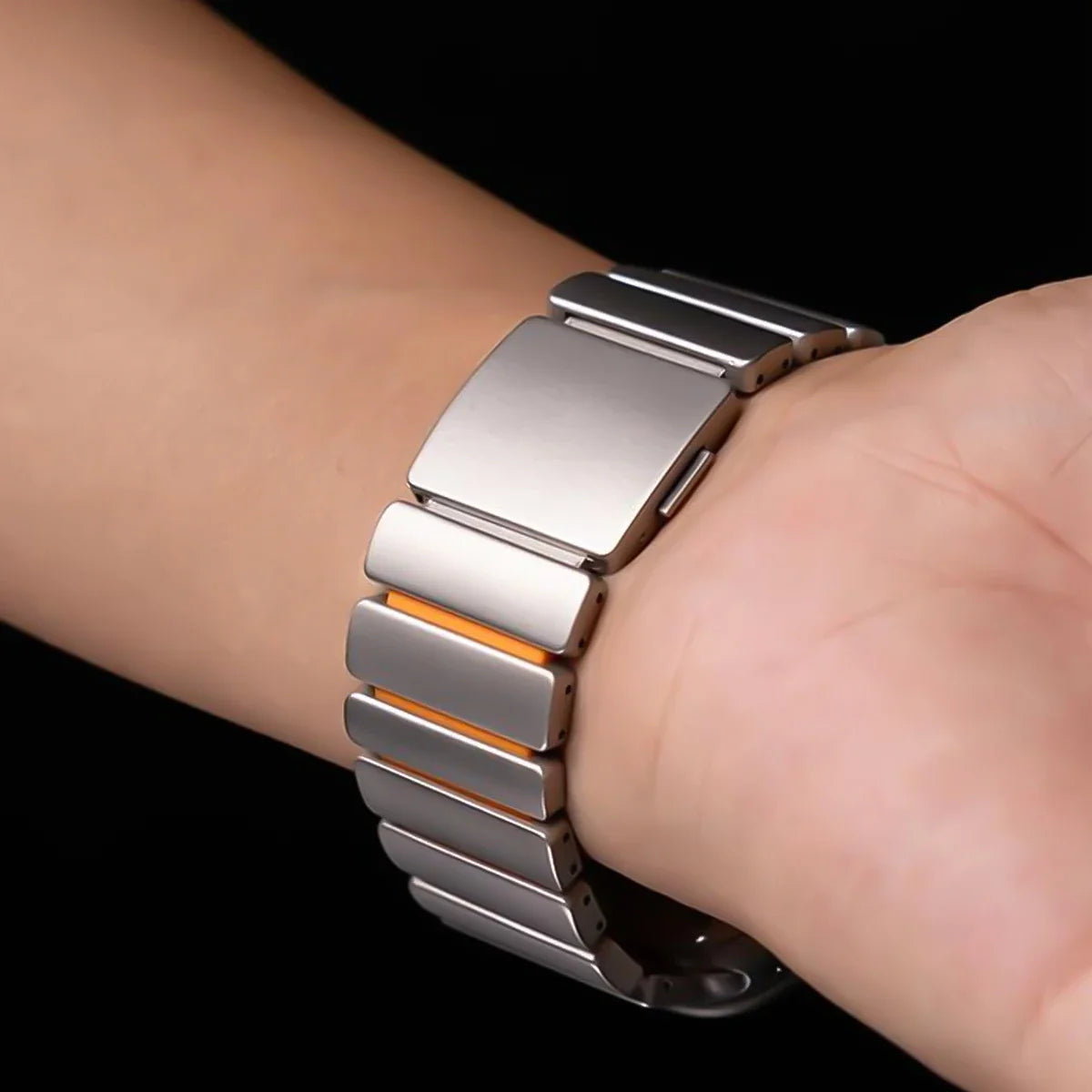 Samsung Galaxy Watch Ultra/Ultra2 Stainless Steel & Silicone Magnetic Band