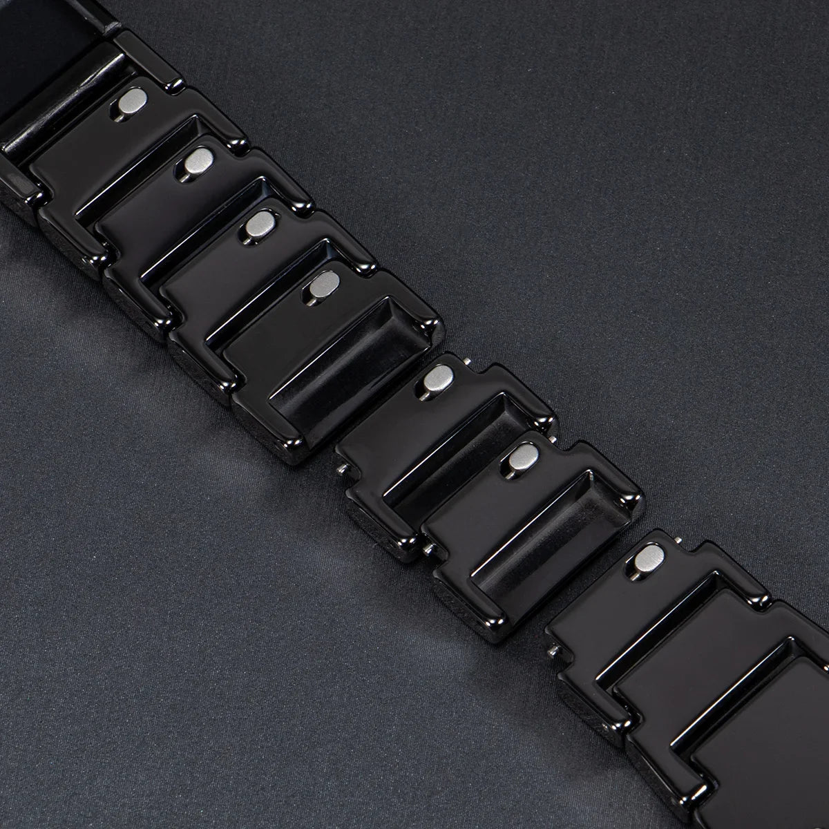 Ceramic Apple Watch Band – Quick Release Bracelet | Series 11/10/9/8/7/6/SE & Ultra 1/2/3