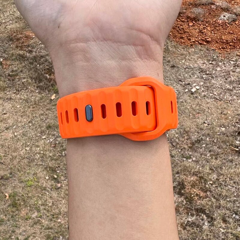 Stylish Silicone Apple Watch Band and Case: Durable Protection Meets Fashion