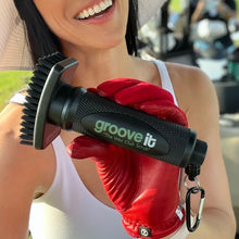 Load image into Gallery viewer, Grooveit Brush – &quot;The Wet Club Scrub&quot;
