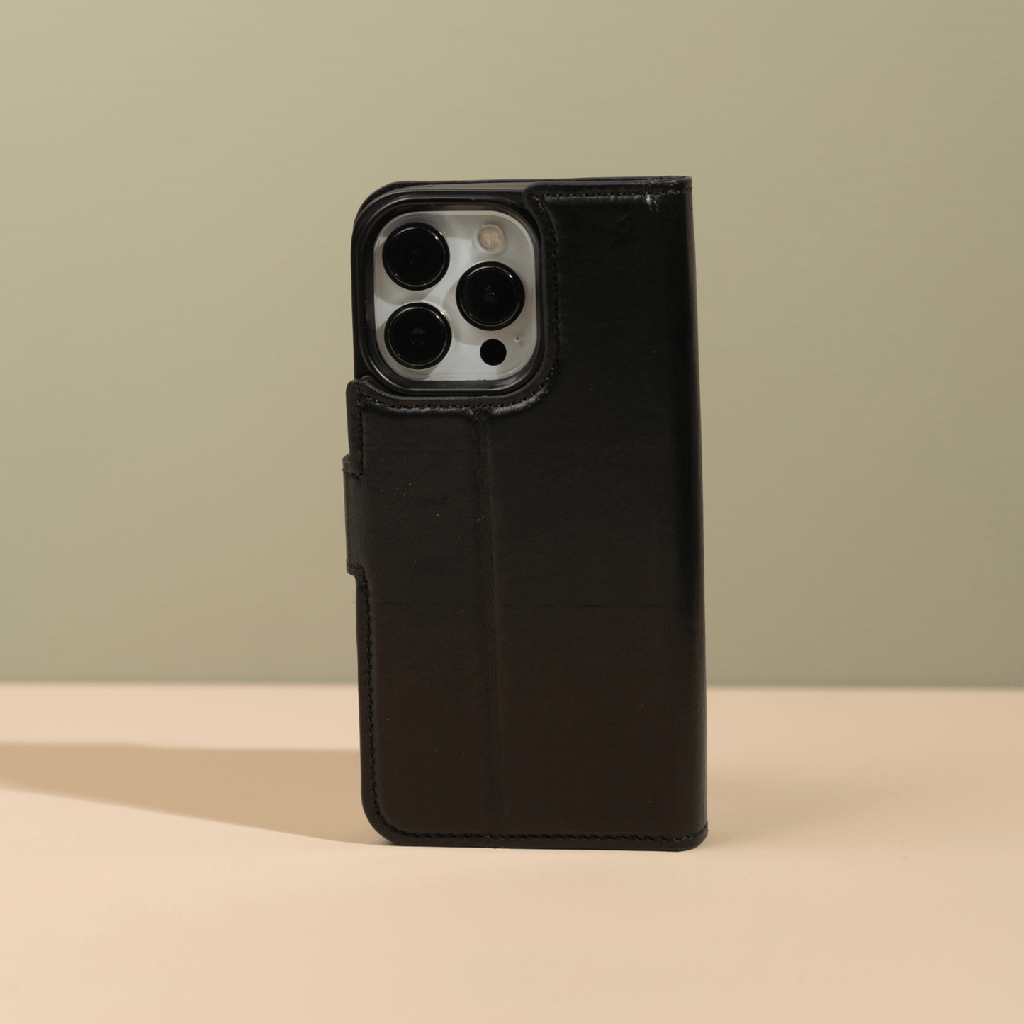 iPhone 16 Series Black Leather Wallet Case - New York