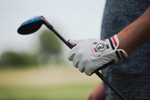 Load image into Gallery viewer, &quot;Texas Hole&#39;em&quot; Golf Glove
